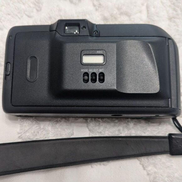 Canon Sure Shot Ace 35mm Point & Shoot Film Camera – Untested - Picture 2 of 6